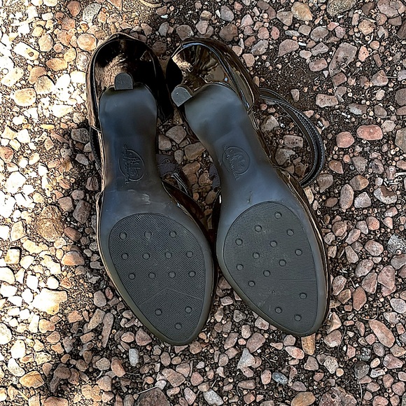 Life Stride Paige Strappy Heels Pumps Black Size 8.5 - Picture 5 of 7